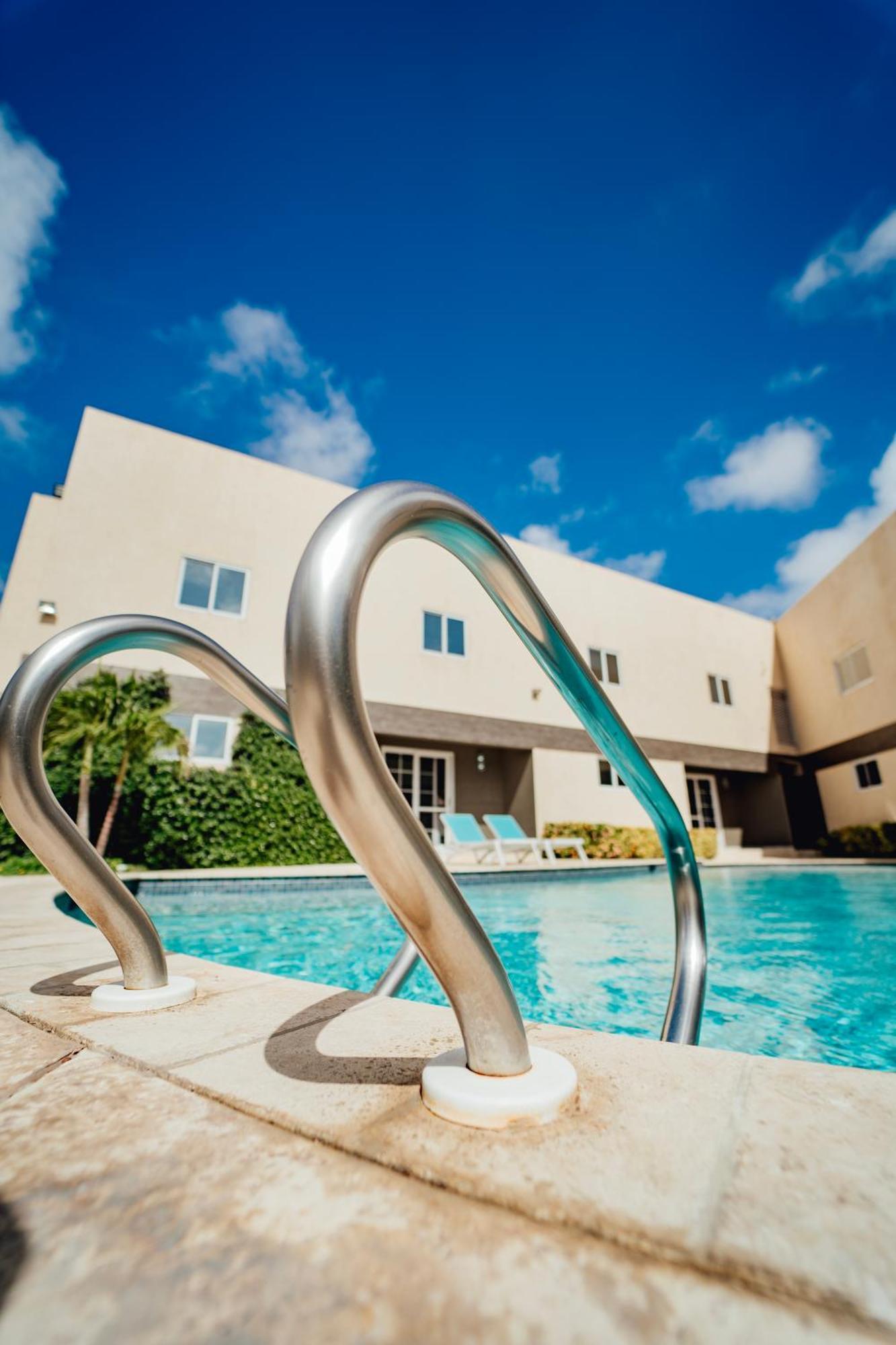 Hotel Rh Boutique Aruba Ораньестад Экстерьер фото